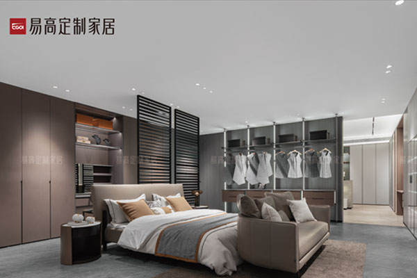 跨行能加盟全屋定制家具嗎?之前沒經(jīng)驗(yàn)?zāi)茏鰡幔? /></div>
<div> 其次是相關(guān)內(nèi)容的培訓(xùn),新手加盟商沒有專業(yè)的設(shè)計(jì)、銷售知識,團(tuán)隊(duì)人員組建時間不長,如何配合也是個問題,針對這一問題,全屋定制加盟品牌一般會提供全方位的培訓(xùn),比如設(shè)計(jì)、安裝、銷售、管理等各個方面,幫助加盟商順利度過新手期。<img src=